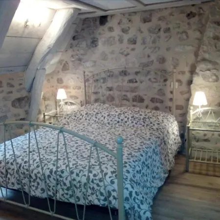 Maison Chambon-sur-lac, 2 Pieces, 7 Personnes - Fr-1-395-31 * شامبون-سورلاك